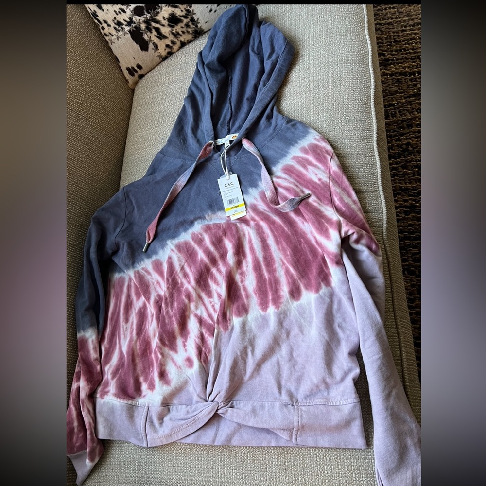 Beautiful tie dye C&C California sweatshirt new with tickets
